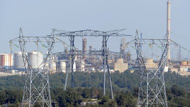 Algeria plans to privatize electricity