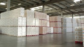 Tones of goods overcrowded at Algerian international airport