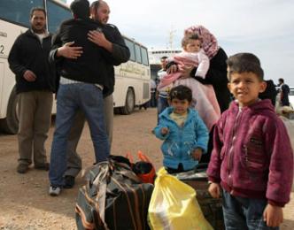 Algérie-Libye: ouverture des frontières pour les ressortissants fuyant les violences