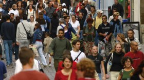 باحثة‮ ‬جزائرية‮ ‬تثبت‮ ‬أن‮ ‬عدد‮ ‬الرجال‮ ‬في‮ ‬العالم‮ ‬يفوق‮ ‬عدد‮ ‬النساء