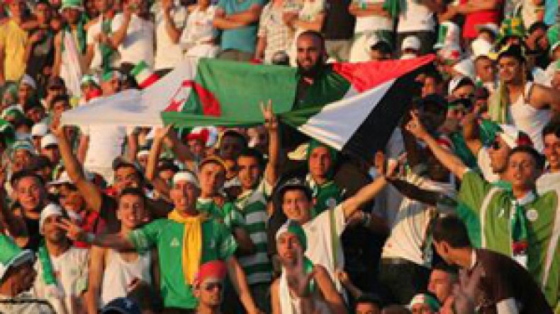 مصر تقيد بيع التذاكر خوفا من الغزو الجزائري