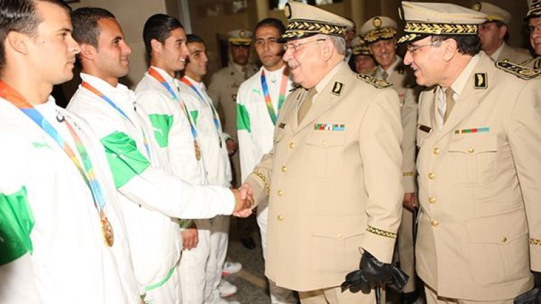 ڤايد صالح يكرم المنتخبات الوطنية للرياضة العسكرية
