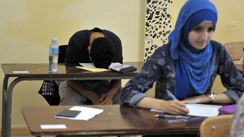 “التقشف” في ساعات البكالوريا يغضب التلاميذ ويُرعبهم!