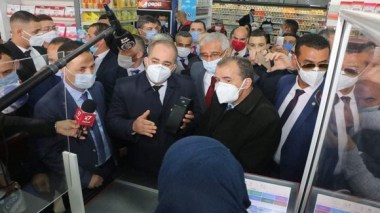 Le ministre du commerce incite au recours au paiement électronique