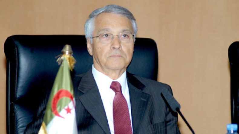 شكيب خليل “كان على علم” بصفقات “نهب” سوناطراك!