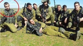 غزة: الجندي الأسير شاؤول انهار بعد سماع خبر وفاة والده