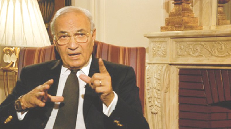 Ahmed Chafik: “I don't seek a coup against against Moursi”