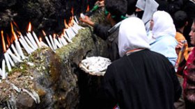 مشعوذة الدواودة: الله منحني الحكمة في يدي اليسرى!