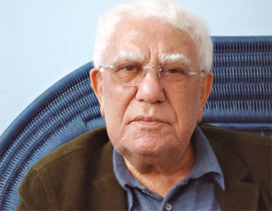 L’ancien président de la République, Chadli Bendjedid, dément les allégations que lui attribue la presse en Algérie