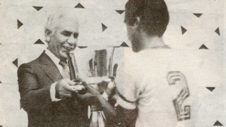 بوتفليقة يريد معادلة رقم الشاذلي بن جديد في كأس العالم