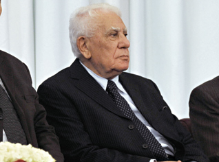 Former president Chadli Benjedid ordered an investigation over the corps of Amirouche and Si- Lhouass: war veteran reveals