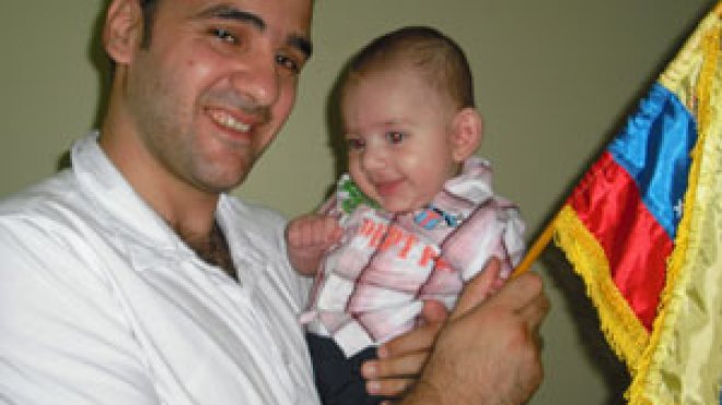 لبناني يطلق على ابنه اسم “محمد تشافيز” ويراسل الرئيس من أجلها