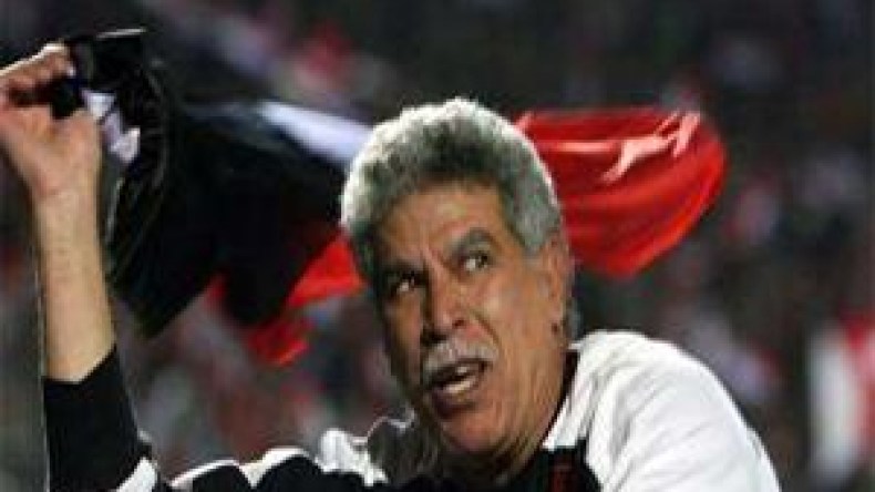 شحاتة يعتمد سياسة التمويه لمغالطة الجزائريين