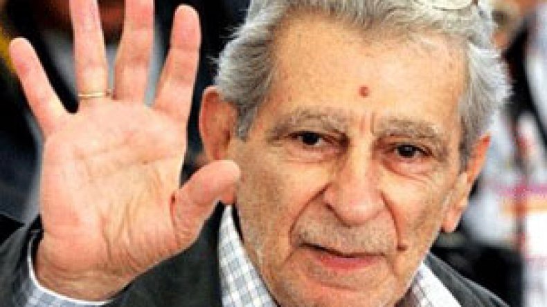 أحمد‭ ‬زكي‭ ‬ويوسف‭ ‬شاهين‭ ‬في‭ ‬أفلام‭ ‬لم‭ ‬يرها‭ ‬أحد