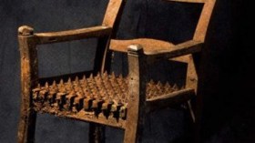 تعليق بيع أدوات تعذيب الجزائريين خلال الإستعمار