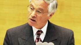 خليل: صادرات الجزائر من المحروقات قد تصل إلى 81 مليار دولار في 2008