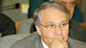 شكيب خليل للشروق: سوناطراك ليست للجميع وسننظر في قضية العمال المطرودين