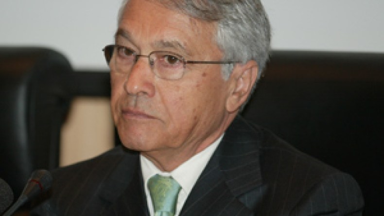 400 مليون دولار للتنقيب عن البترول في شمال الجزائر