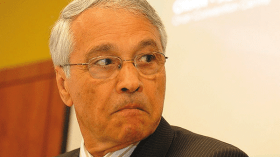 .. مع شكيب خليل ظالمًا أو مظلومًا!