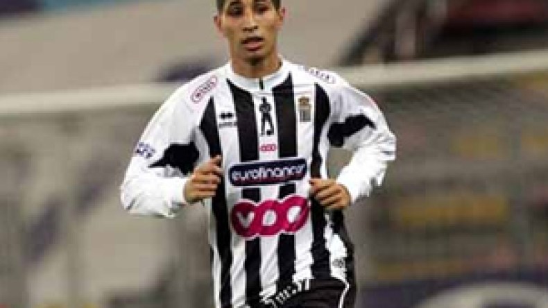 سعدان سيعاين مدافع شارلوروا شاكوري قريبا