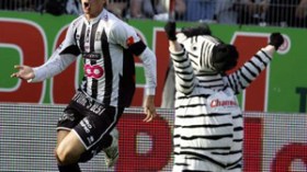 شاقوري‭ ‬يهرب‭ ‬من‭ ‬بلجيكا‭ ‬بسبب‭ ‬‮”‬الخضر‮”‬