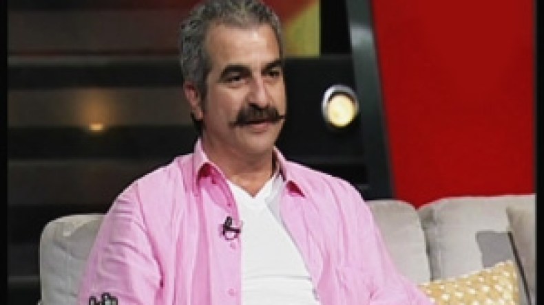 زاهر لا يعرف إلا لغة البزنس والمصالح ويجب أن يحاكم