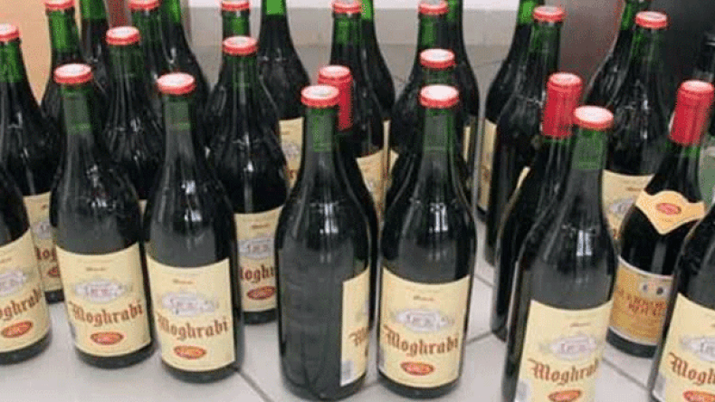 حملة إمضاءات شعبية لمنع فتح مخمرة بالبويرة