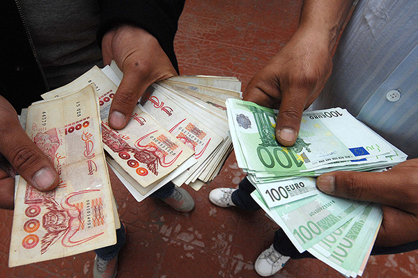 Euro Currency Exchange Reaches Less Than DZD 200 In Black Market For The First Time Since 4 Months