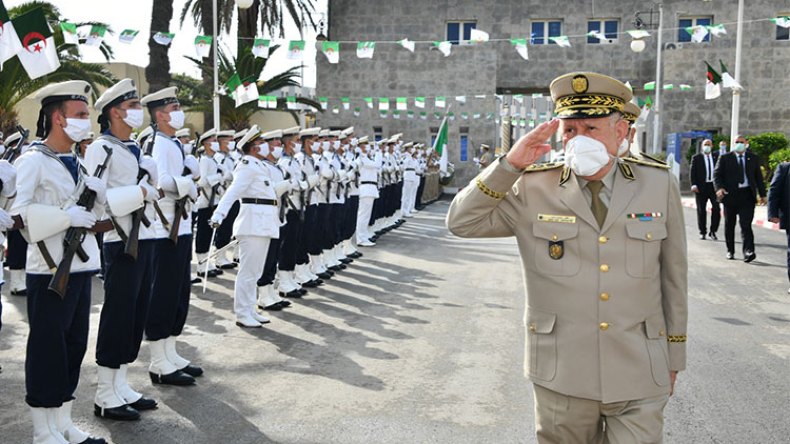 “الأزمة تلد الهمة”.. والشعب وقف وقفة رجل واحد في مواجهة كورونا