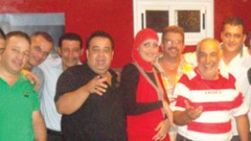 “نفديك يا رسول الله” أول أغنية جماعية للدفاع عن النبي “ص”