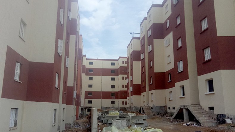 أصحاب مقاولات وشركات مناولة يستنجدون بوزير السكن