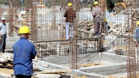 رسميا.. تحديد المهن الشاقة المعنية بخفض سن التقاعد