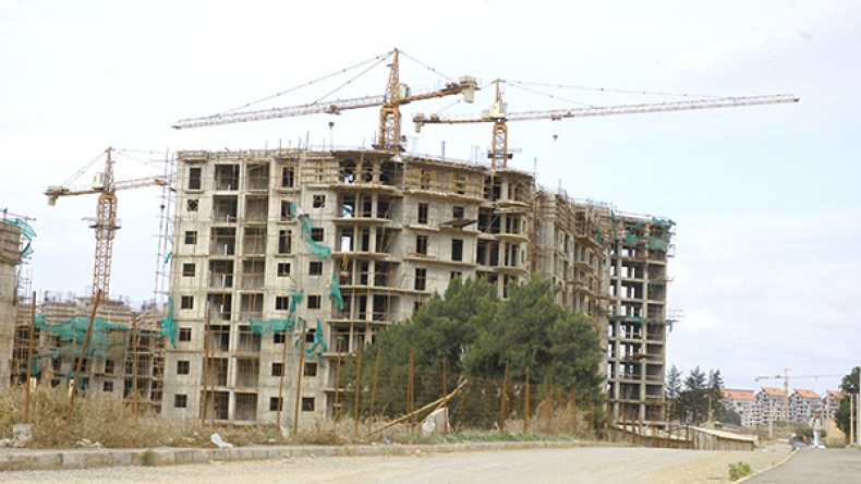 مؤسسات بناء تخلت عن التزامها باستكمال مشاريع سكنية!