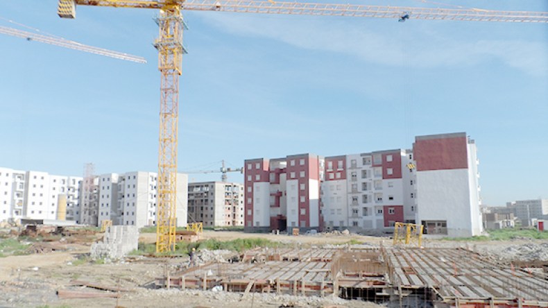 وزارة السكن تقاضي مقاولا فاز بمناقصات بوثائق مزوّرة!