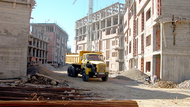 خفض نسبة فوائد القروض الموجهة للتجزئات والبناء الذاتي