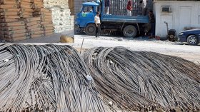 بعد السيارات .. تقليص “كوطة” استيراد الحديد والإسمنت لـ2016