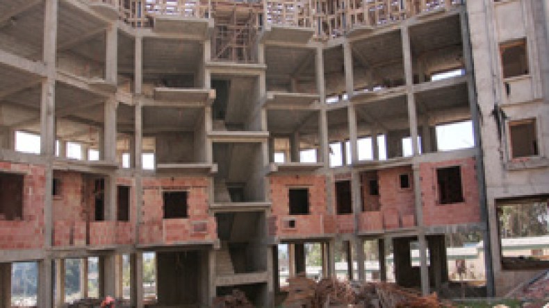 شركات‭ ‬البناء‭ ‬الصينية‭ ‬لا‭ ‬تجد‭ ‬عمالة‭ ‬مؤهلة‭ ‬لورشاتها‭ ‬بالجزائر‭ ‬