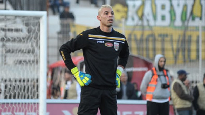 شاوشي يشترط 5 أشهر تسبيق من أجل التجديد في العميد