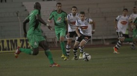 “السنافر” يخطفون الريادة و”الكناري” يستعيد الوصافة