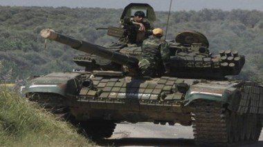 Les troupes syriennes bombardent la zone frontalière avec le Liban
