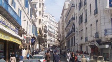 Au 4ème jour d’émeutes : un calme précaire s’installe à Alger samedi