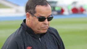 بوعلام شارف يستقيل من تدريب اتحاد الحراش