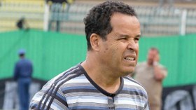 شارف يعود لقيادة تدريبات اتحاد الحراش