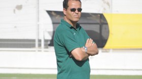 شارف مدربا للعميد لثلاثة مواسم وسيحدد قائمة المسرحين في الفاتح جوان