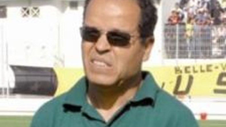 شارف‮ ‬يستغني‮ ‬عن‮ ‬بوراوي‮ ‬مداني‮ ‬والعلمي