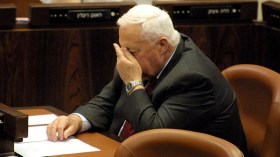 الكشف عن تفاصيل رسالة شارون إلى العاهل السعودي السابق