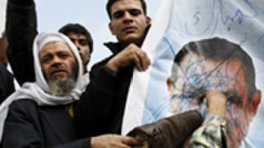 Égypte : l'opposition  a chargé El Baradei de former un nouveau gouvernement