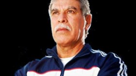 شحاتة يعزل لاعبيه عن العالم الخارجي