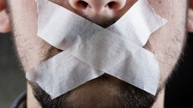 عندما ينتفخ الباطل وينكمش الحقّ!