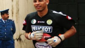 “دمي وروحي فداء للجزائر وسنرد على الاعتداءات بالتأهل للمونديال”